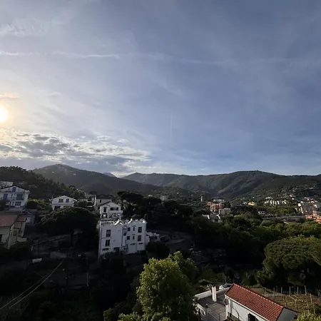 Verdeacqua Tra Natura E Mare Spotorno